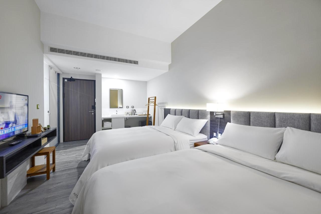 Hotel Z Taizhong Zewnętrze zdjęcie